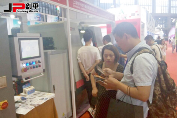 新能源汽車(chē)全面發(fā)展，劍平助力汽車(chē)智能化|動(dòng)平衡機