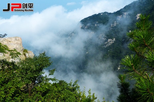 匡廬奇秀甲天下，劍平平衡機美名揚