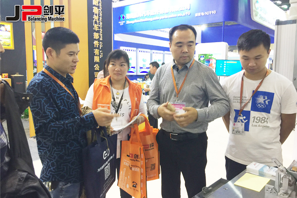 新能源汽車(chē)時(shí)代，上海劍平參展鄭州汽配會(huì )引關(guān)注