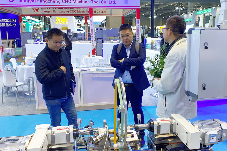 上海劍平參展機(jī)器人展